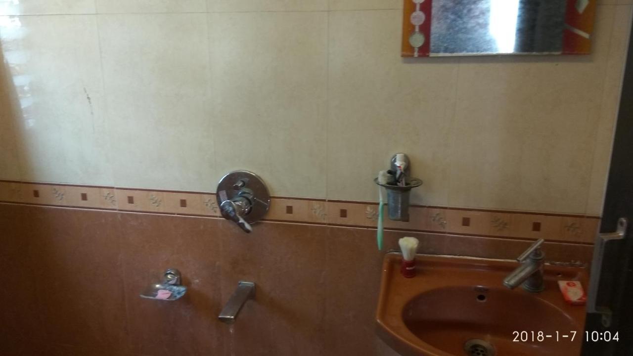 مومباي Agrawal Bhavan Budget Stay Only For Indians المظهر الخارجي الصورة